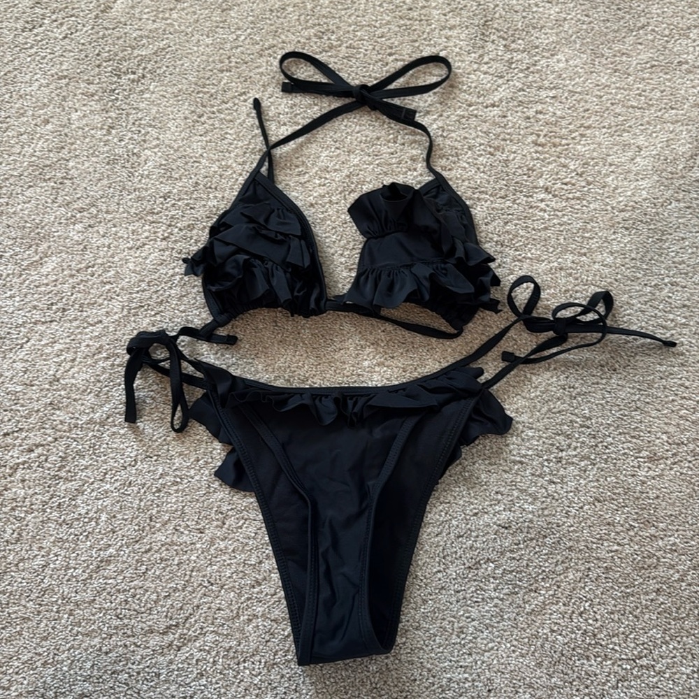 Women’s Medium Ruffle Black SHEIN Bikini